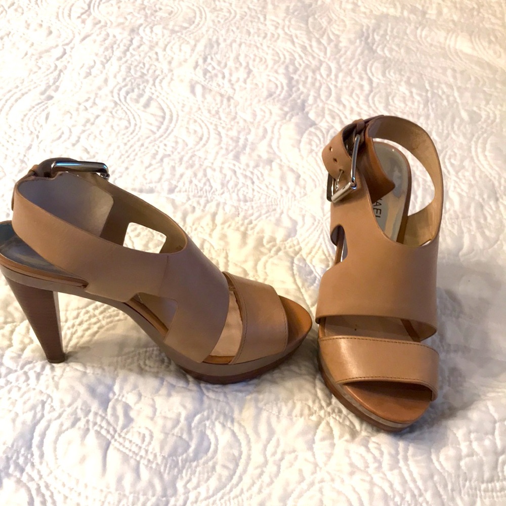 8 1/2 Michael Kors heels